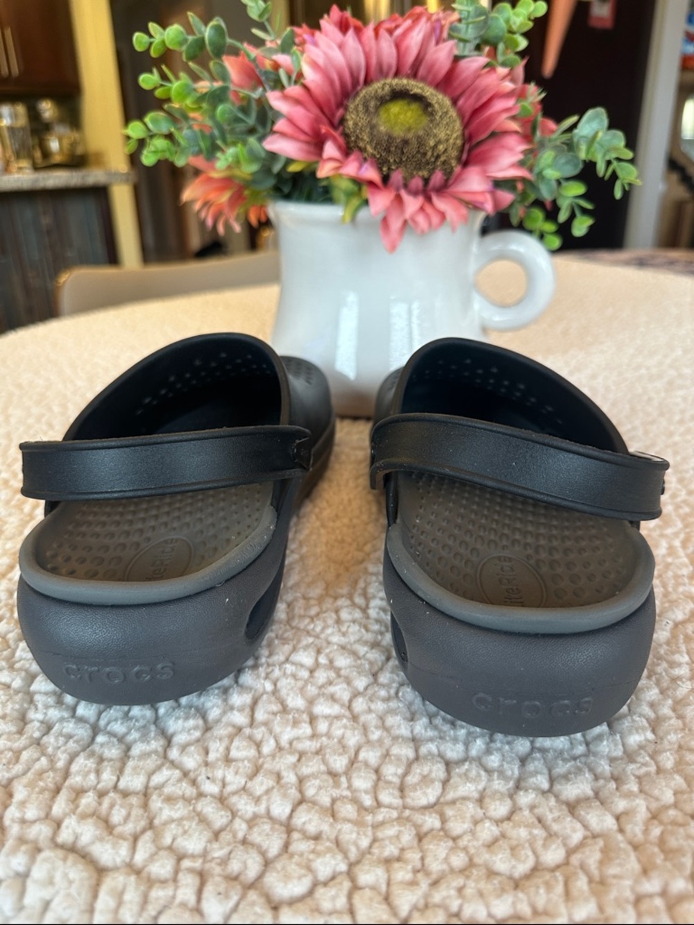CROCS LiteRide Black Clogs Sz 8 - Picture 5 of 13